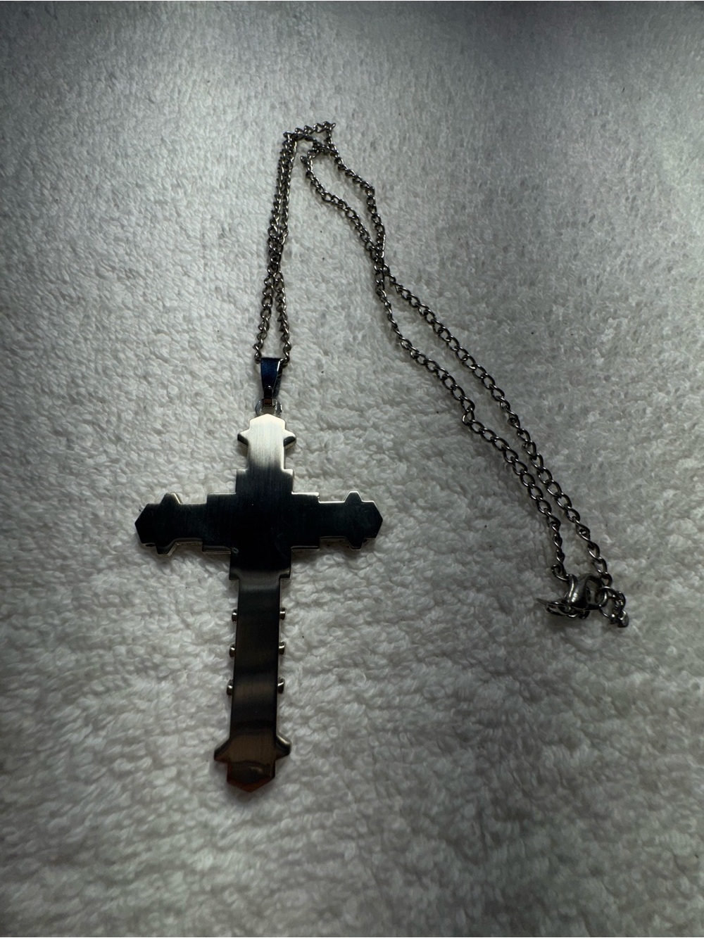 Silver Tone Men Metal Cross Pendant Necklace in Cable Chain Lobster Clasp - Picture 7 of 8